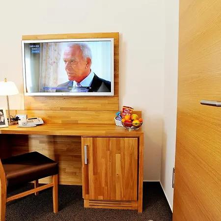 Zum Hirsch***s Hotel Kirchen (Baden-Wurttemberg)